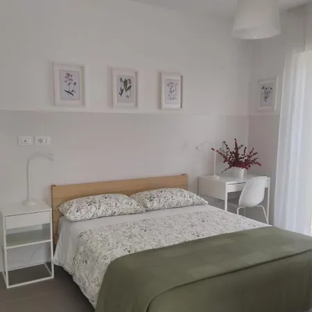 Sea Wind Stanza Con Garage E Ascensore Pensión 3*